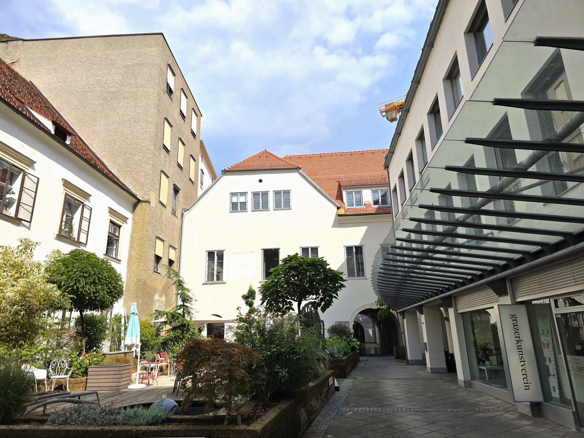 Repräsentative, stillvolle  Büroflächen in bester Innenstadtlage -  in einem historischen Palais - 8010 Graz