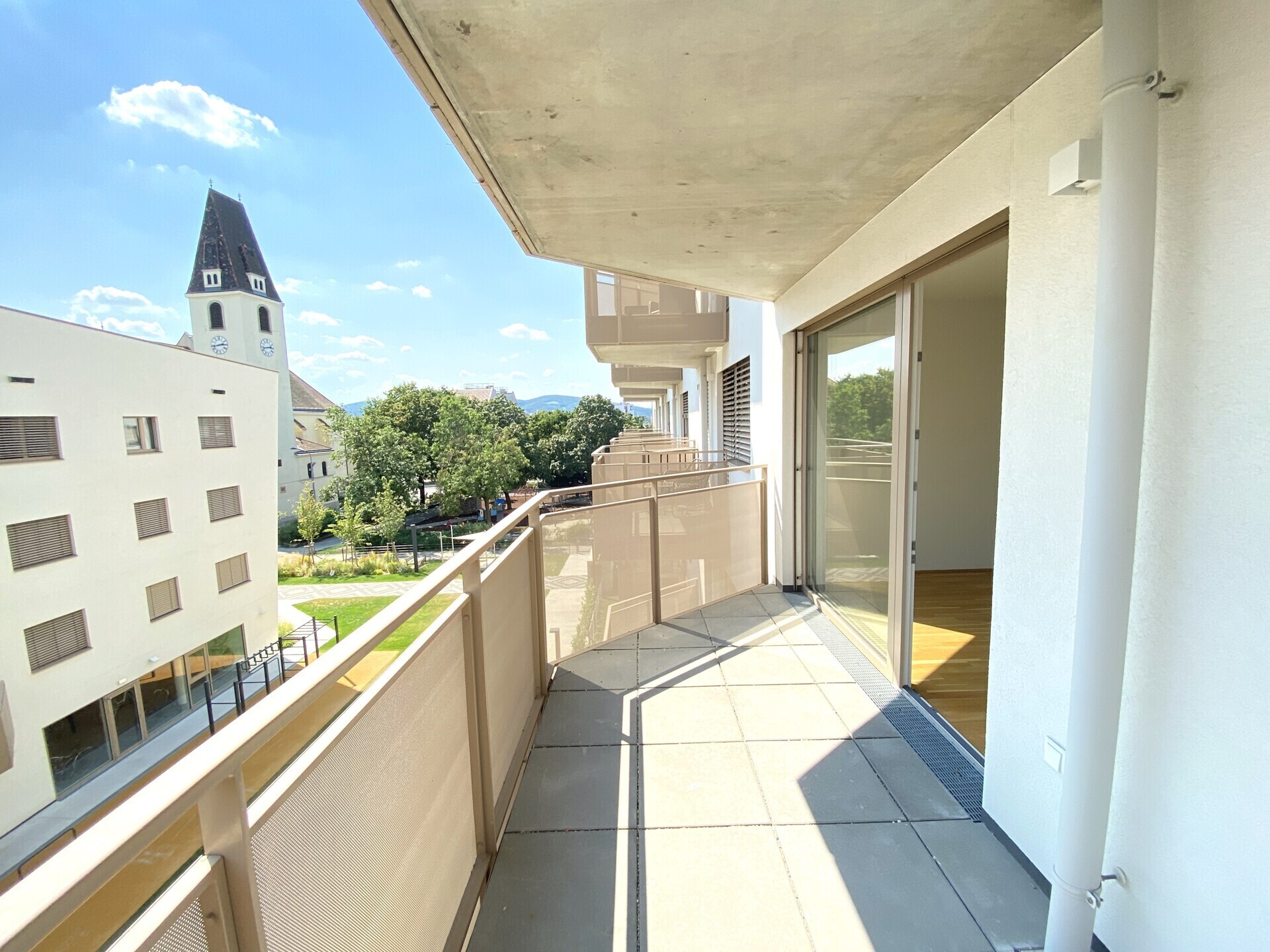 Family-Balkon-Wohnung Nahe U4 Hietzing - bezugsfertig zu kaufen in 1140 Wien