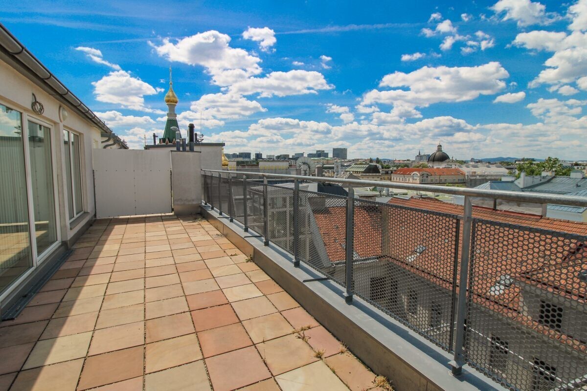 Lichtdurchflutete Dachgeschoß-Maisonette-Wohnung in exklusiver Lage - zu kaufen in 1030 Wien