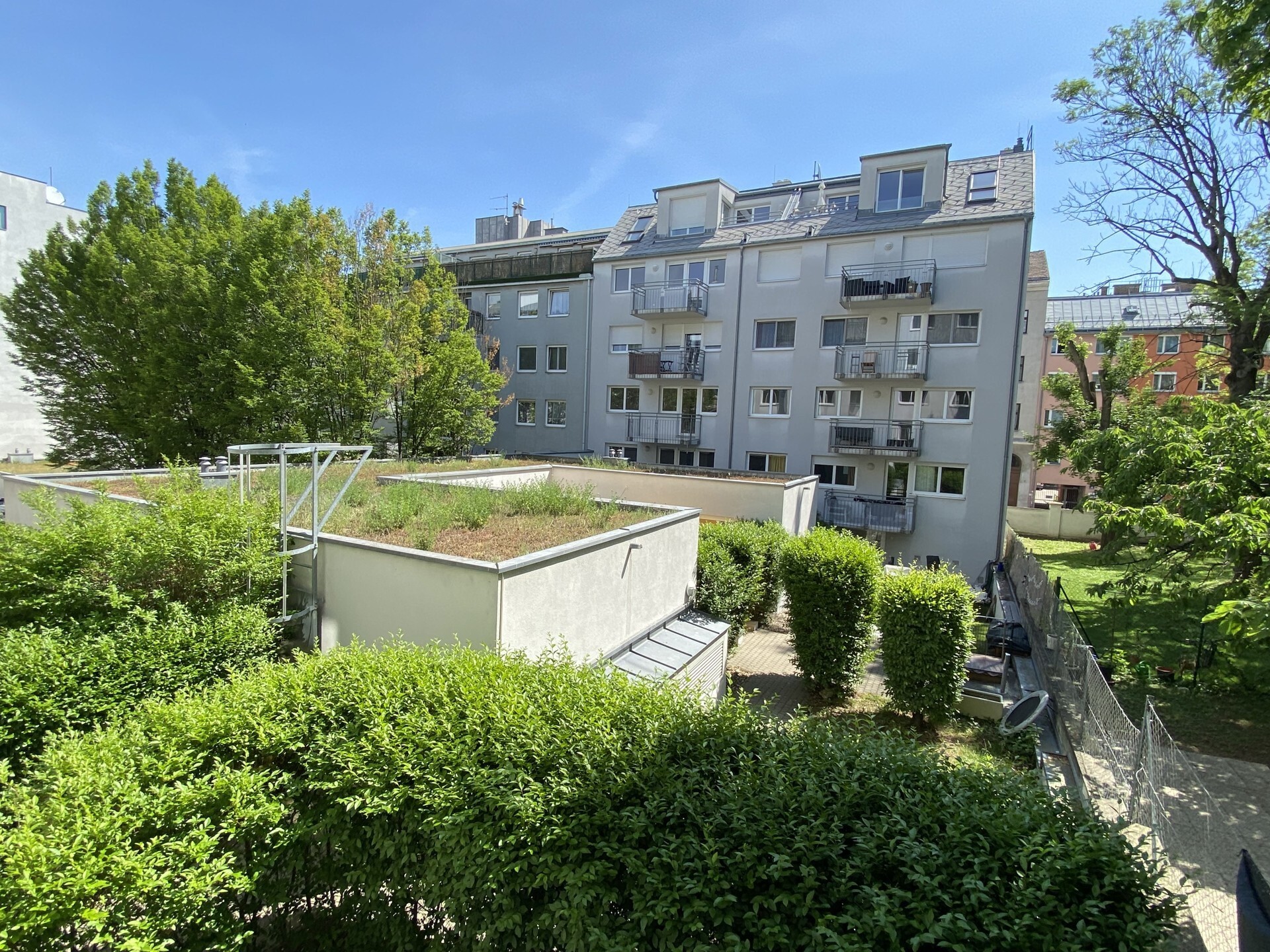 Helle 3-Zimmerwohnung direkt bei der Schmelz mit Loggia und Einbauküche - zu kaufen in 1160 Wien