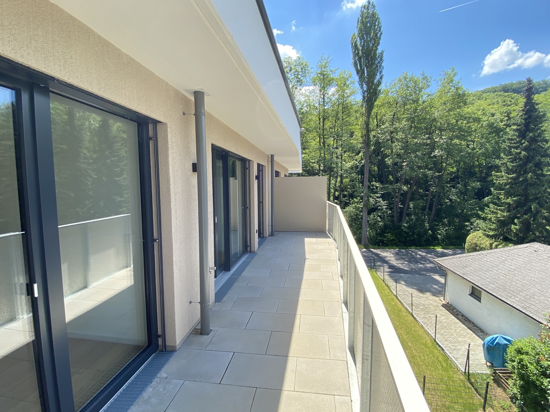 Anleger aufgepasst: Terrasse mit  Wienerwaldblick - perfekte Raumaufteilung - 16m² Balkon - 3 Zimmer Wohnung - zu kaufen in 2391 Kaltenleutgeben