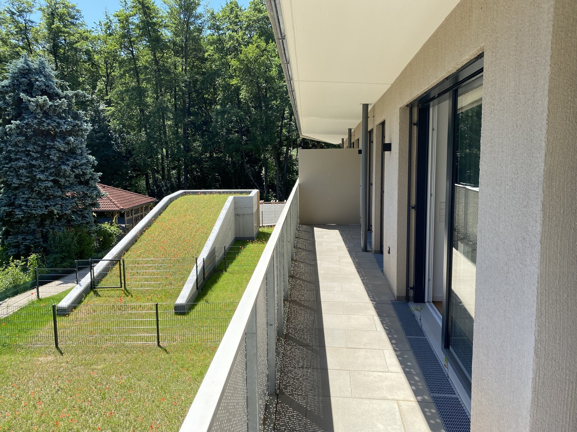 Green Living: 30m² Terrasse - 3-Zimmer Eckwohnung und Tageslichtbad beim Wienerwald - zu kaufen in 2391 Kaltenleutgeben