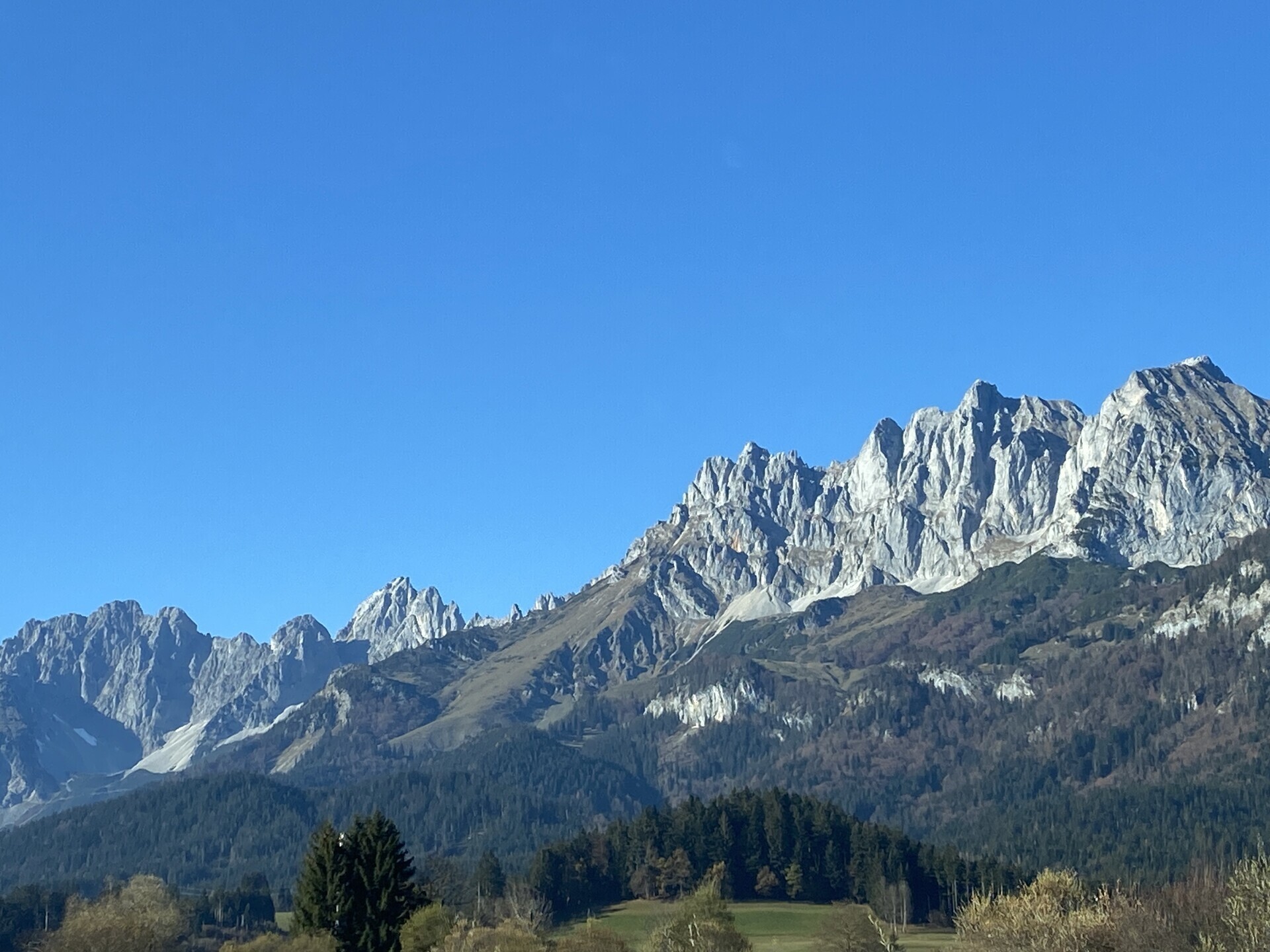 Kitzbüheler Balkon-Wohntraum mit Panorama-Blick zum "Wilden Kaiser" und "Hahnenkamm" - zu kaufen in 6370 Kitzbühel