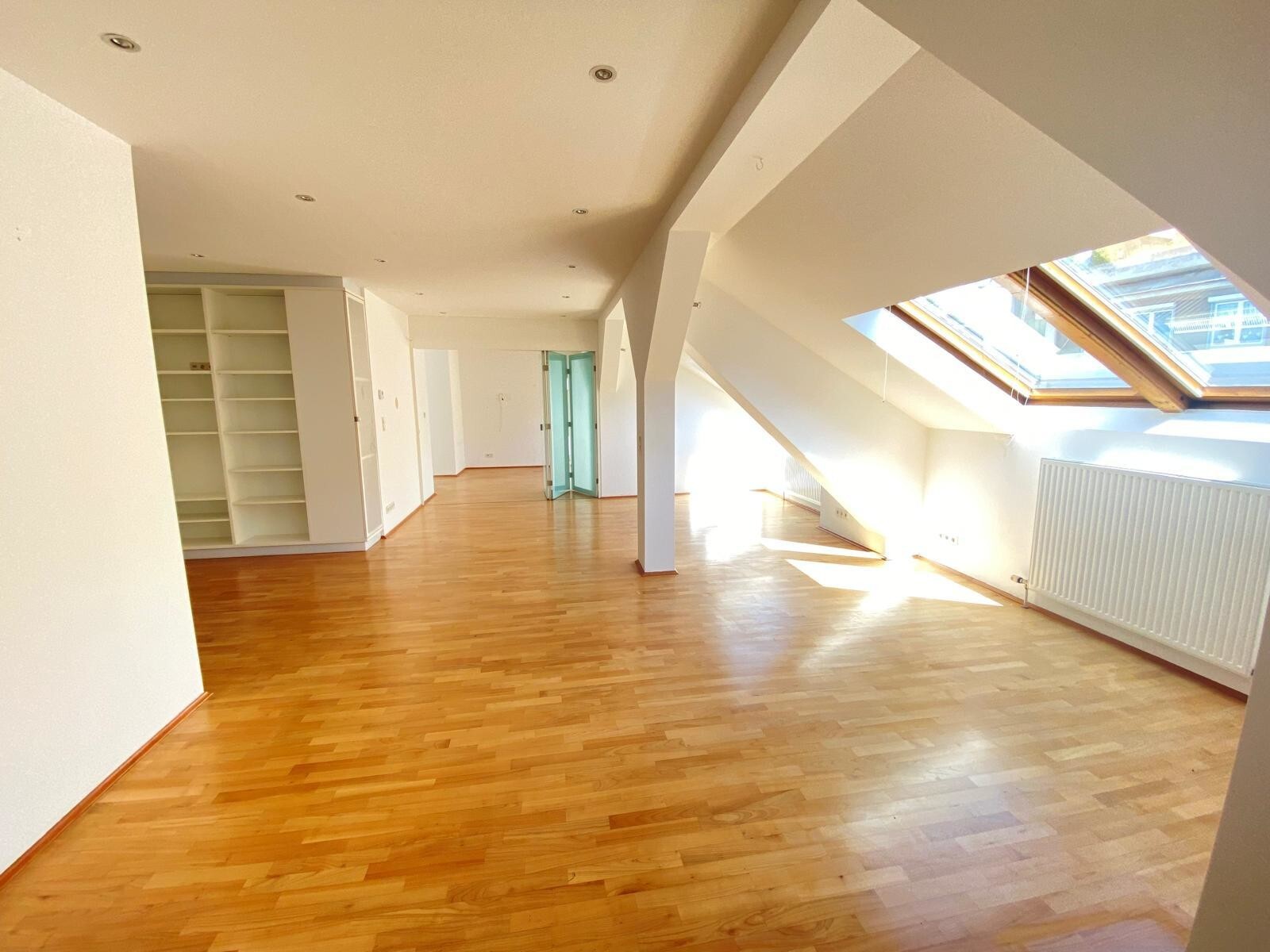 Loftartige Dachgeschoß-Wohnung mit Terrasse - zu kaufen in 1030 Wien
