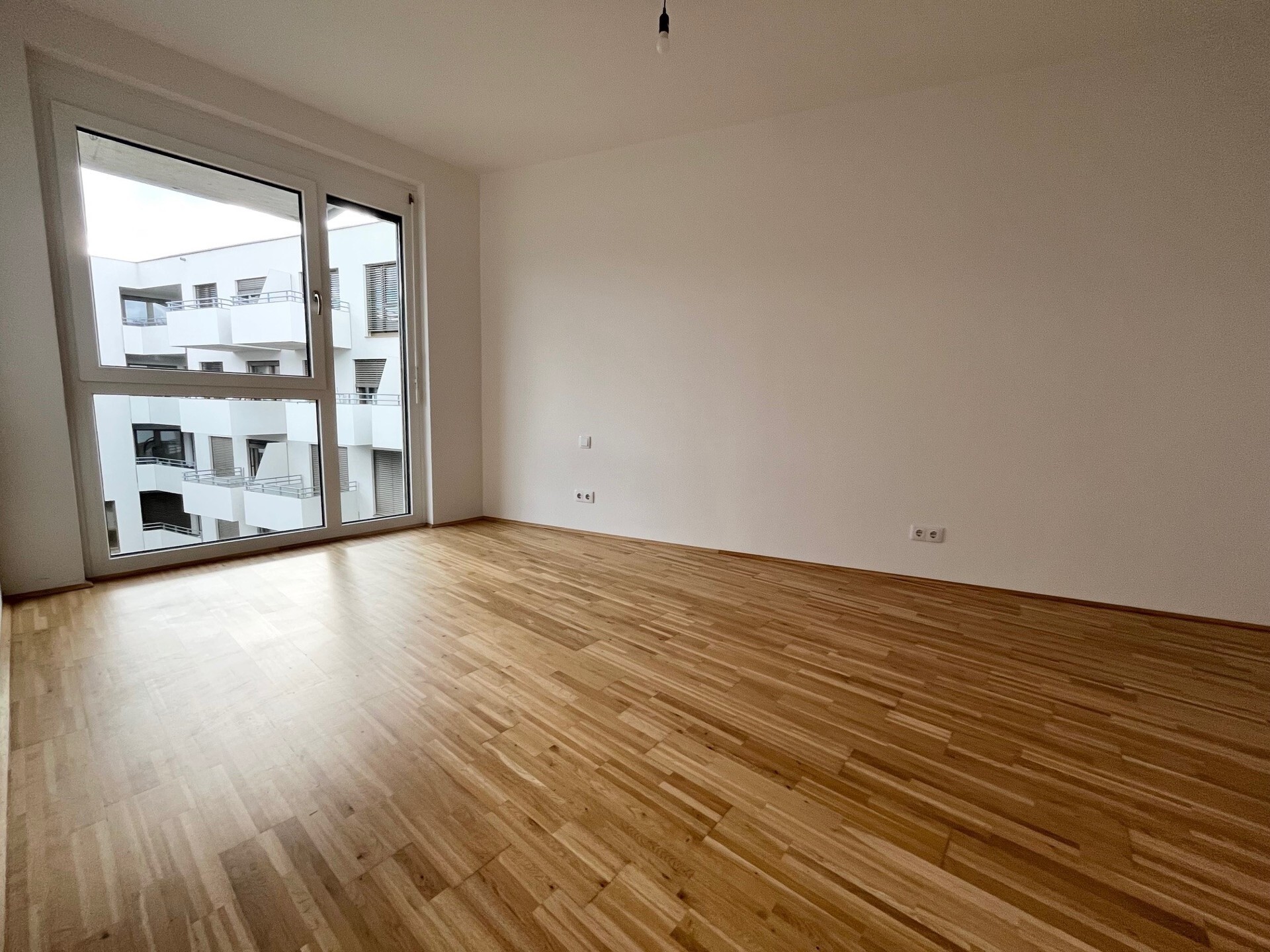 Charmante 2-Zimmer-Wohnung mit sonnigem Balkon - 8020 Graz