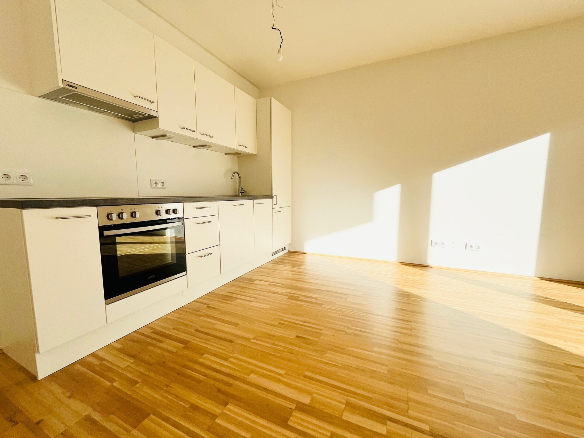 4-Zimmer-Maisonette-Wohnung- über zwei Etagen - 1.Monat mietfrei - 8020 Graz