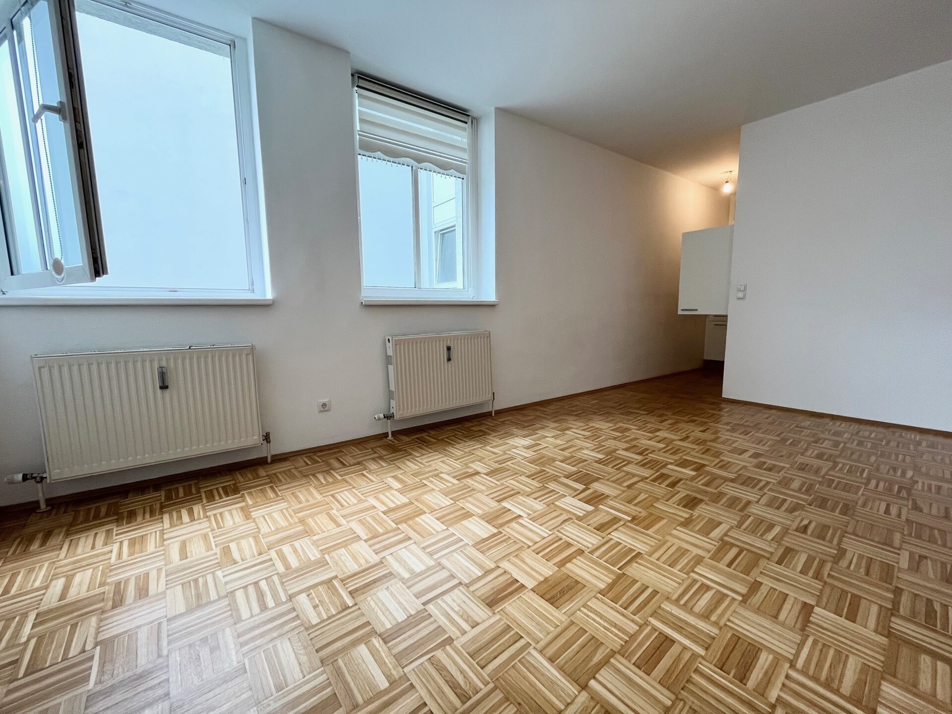 Sonnige 2-Zimmer Wohnung - im 1.OG - ab sofort verfügbar - 8020 Graz