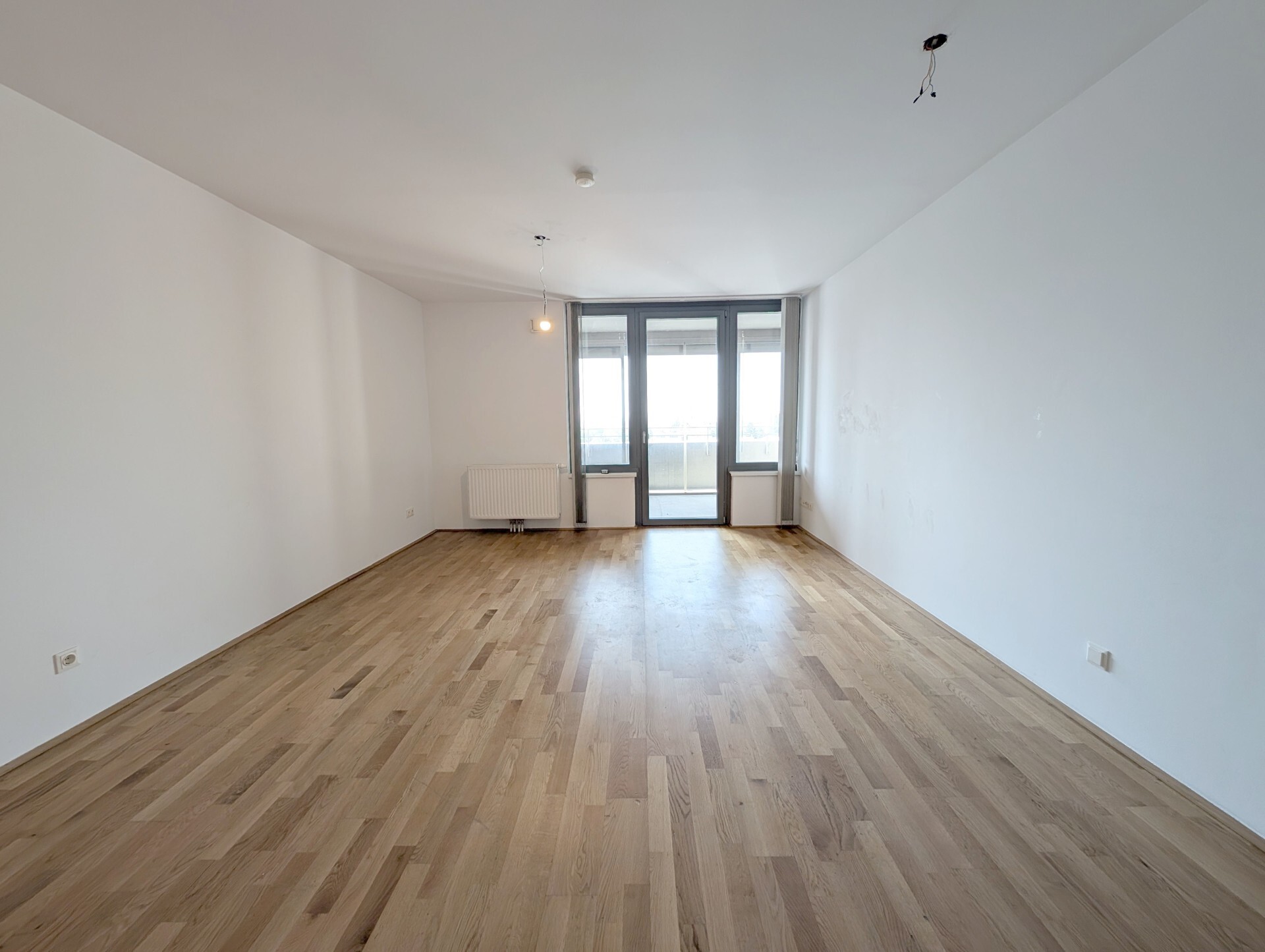RAX2: Moderne 2-Zimmer Wohnung mit Loggia in 1100 Wien zu mieten