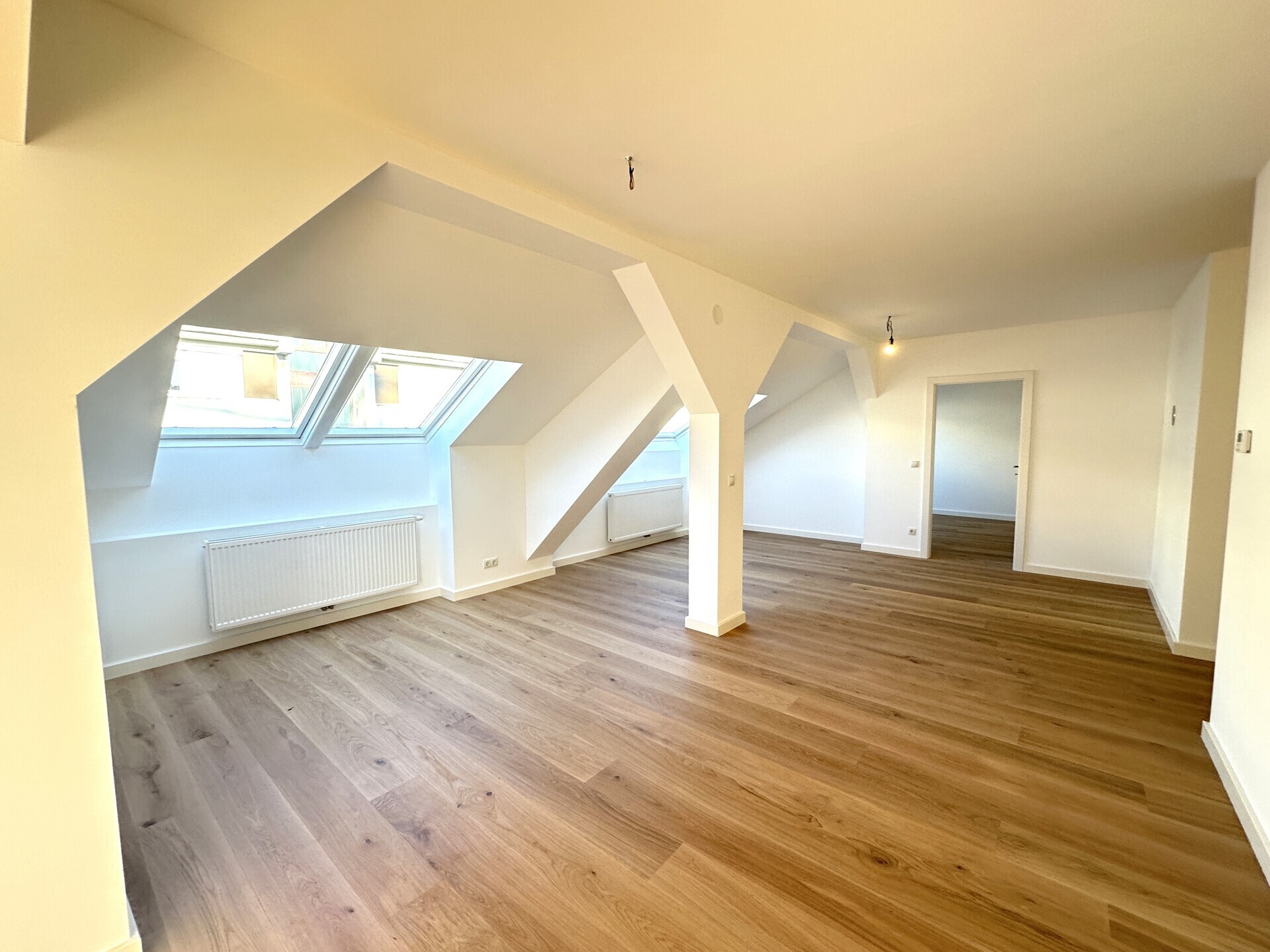 Loftartige Dachgeschoß-Wohnung mit Terrasse - zu kaufen in 1030 Wien