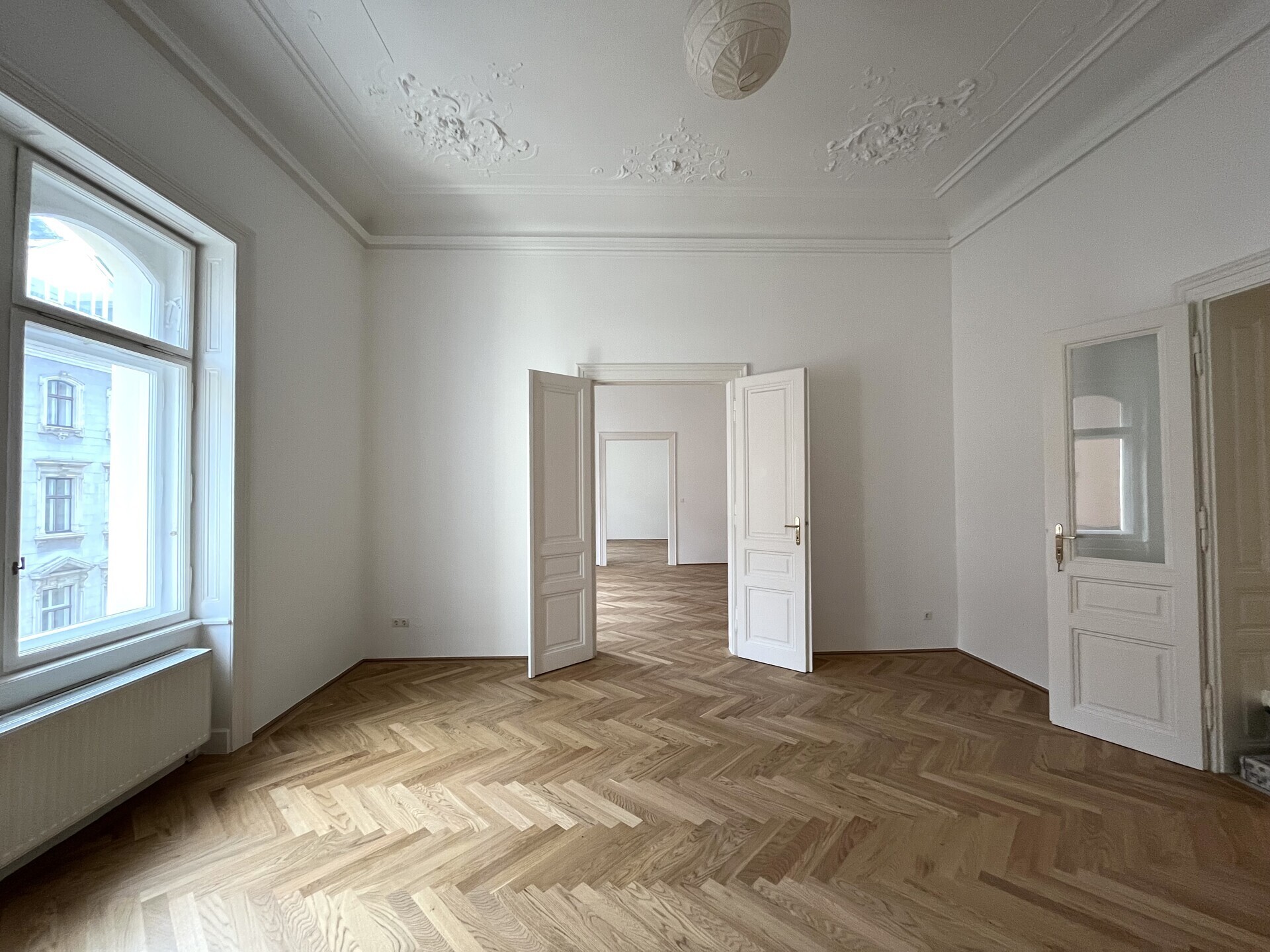 Wunderschöne 3 Zimmer Altbauwohnung mitten in 1010 Wien - UNBEFRISTET